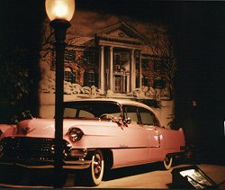 Clin d'oeil  la Cadillac d'Elvis